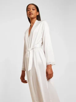 Calida 100% Nature Romance Kimono, Länge 120cm, Cradle To Cradle Certified® Star White -Geschenkideen Verkäufe Calida 100 Nature Romance Kimono Laenge 120cm Compostable weiss 64292 910 7