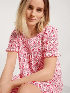 Calida Easter Nights Kurzarm-Nachthemd, Länge 90cm Red Glow -Geschenkideen Verkäufe Calida Easter Nights Kurzarm Nachthemd Laenge 90cm rot 32252 136 3