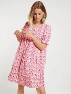 Calida Easter Nights Kurzarm-Nachthemd, Länge 90cm Red Glow -Geschenkideen Verkäufe Calida Easter Nights Kurzarm Nachthemd Laenge 90cm rot 32252 136 4