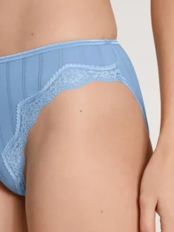 Calida Etude Toujours Slip, Regular Cut Allure Blue 9 Calida Etude Toujours Slip, Regular Cut Allure Blue -Geschenkideen Verkäufe Calida Etude Toujours Slip regular cut blau 22192 404 3
