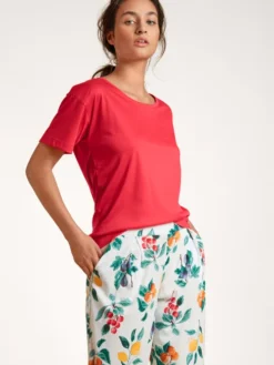 Calida Favourites Fruits Kurzarm-Shirt Red Glow -Geschenkideen Verkäufe Calida Favourites Fruits Kurzarm Shirt rot 14154 136 4