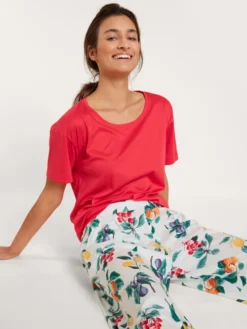 Calida Favourites Fruits Kurzarm-Shirt Red Glow -Geschenkideen Verkäufe Calida Favourites Fruits Kurzarm Shirt rot 14154 136 5