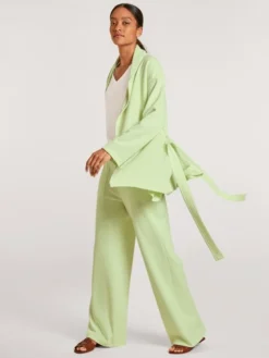 Calida Lounge Rosy Jacke Mit Bindeband Light Pistache -Geschenkideen Verkäufe Calida Lounge Rosy Jacke mit Bindeband gruen 15599 670 6