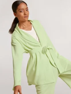 Calida Lounge Rosy Jacke Mit Bindeband Light Pistache -Geschenkideen Verkäufe Calida Lounge Rosy Jacke mit Bindeband gruen 15599 670 7