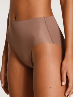Calida Natural Skin Seamless-Midi-Slip, Cradle To Cradle Certified® Truffle Brown