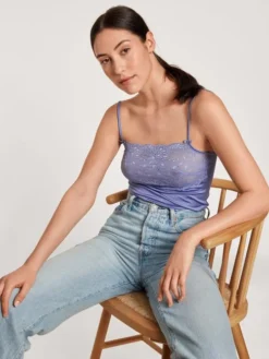 Calida Sensual Secrets Spaghetti-Top Mit Breitem Spitzensaum Provence Blue -Geschenkideen Verkäufe Calida Sensual Secrets Spaghetti Top mit breitem Spitzensaum violett 11531 371 4