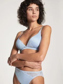 Calida Sensual Secrets Triangel-BH -Geschenkideen Verkäufe Calida Sensual Secrets Spitzen BH ohne Buegel blau 03031 470 6