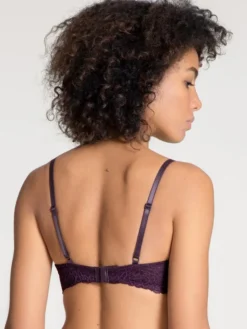 Calida Sensual Secrets Triangel-BH -Geschenkideen Verkäufe Calida Sensual Secrets Spitzen BH ohne Buegel violett 03131 349 1622641181