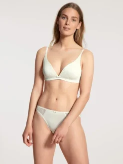 Calida Sensual Secrets Triangel-BH Alabaster Crème 7 Calida Sensual Secrets Triangel-BH Alabaster Crème -Geschenkideen Verkäufe Calida Sensual Secrets Triangel BH beige 03031 911 2